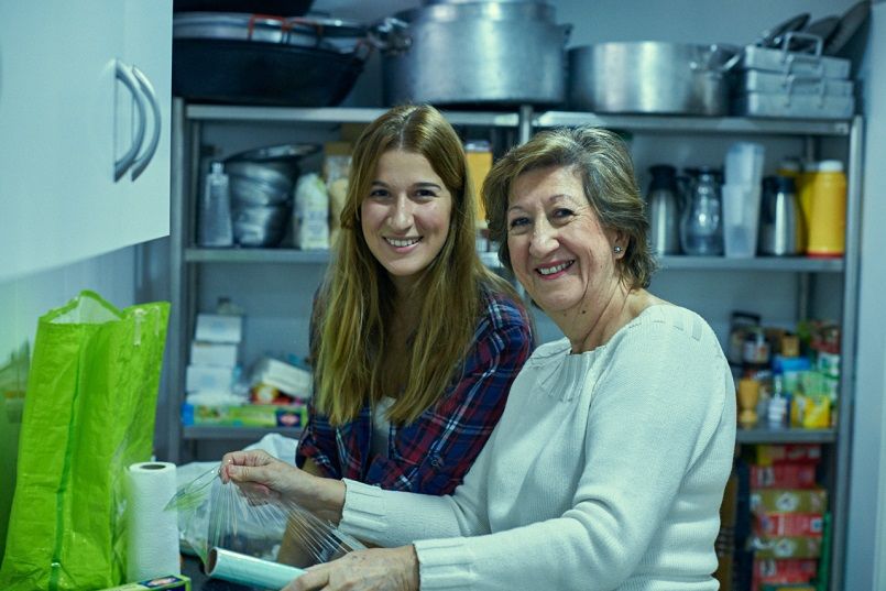 Ana Álvarez con su madre
